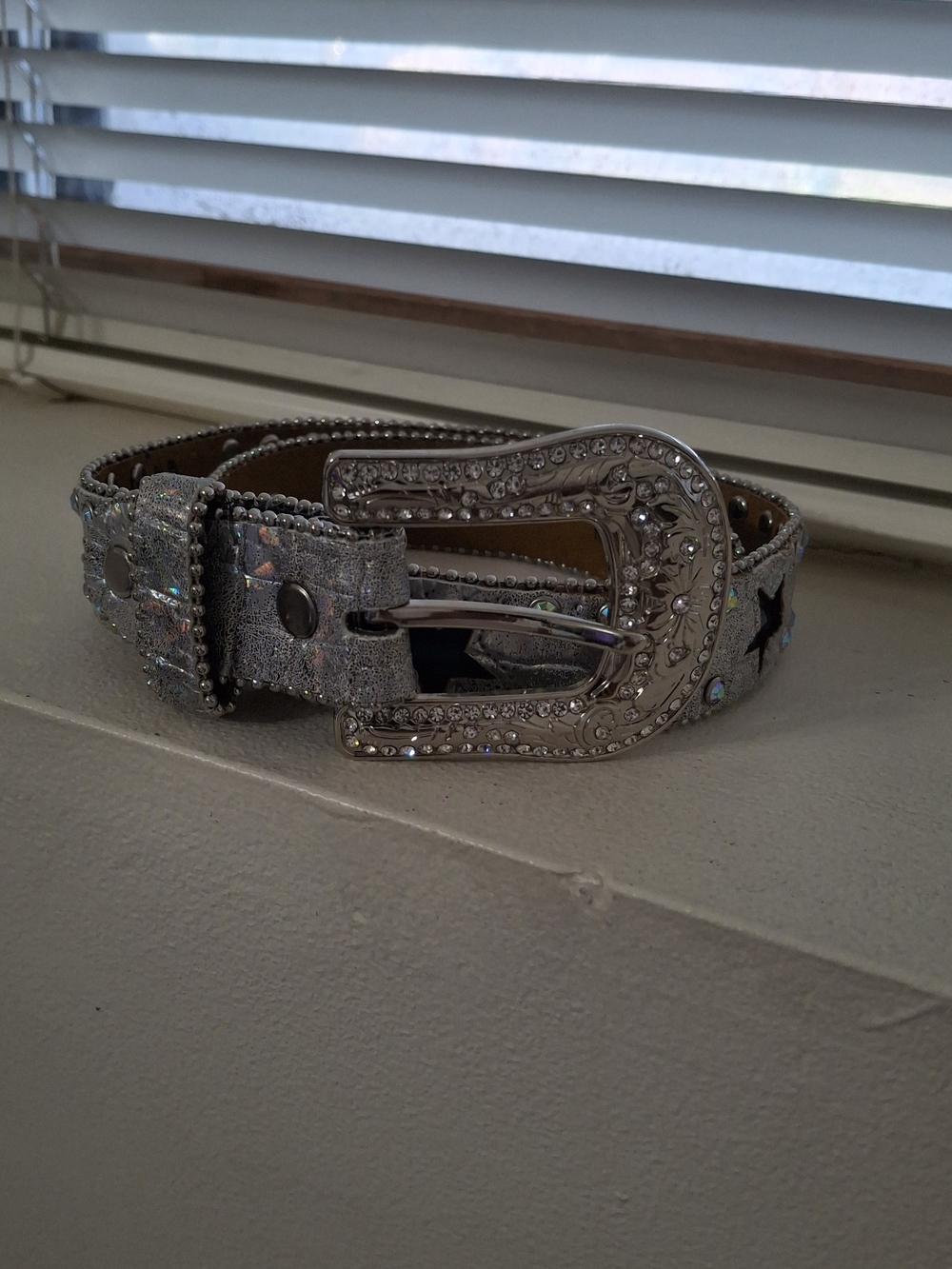 2K Western Bling Iridescent Silver Star Rhinestone Leather Belt — Size SM